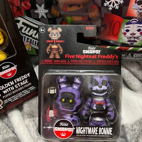 Snaps! Five Nights at Freddy’s FNAF Golden Freddy Stage FNAF Advent Pop Calendar - Picture 2 of 6